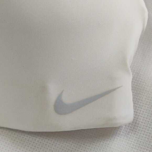 Nike White Sports Bra with Racerback Design and Moisture-Wicking Fabric Size S P - Picture 7 of 8